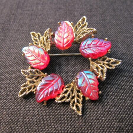 Gorgeous brooch pin gold tone leaf wreath Aurora Borealis AB crystals Vintage