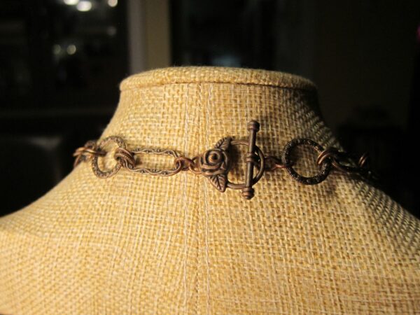 Beautiful Brutalist style copper tone beaded necklace gorgeous textured links - Image 6