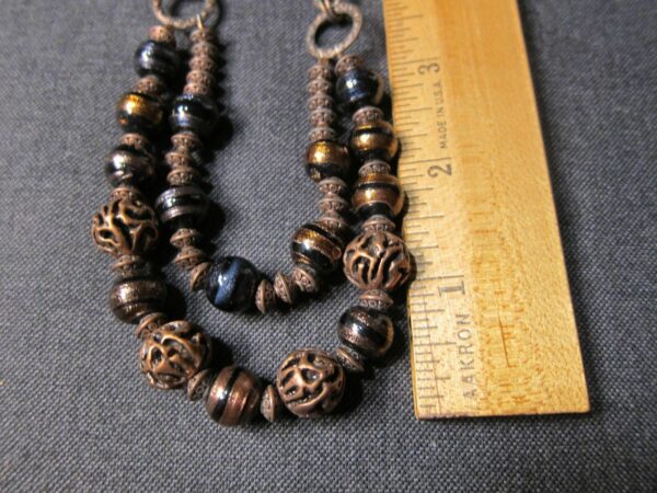 Beautiful Brutalist style copper tone beaded necklace gorgeous textured links - Image 8