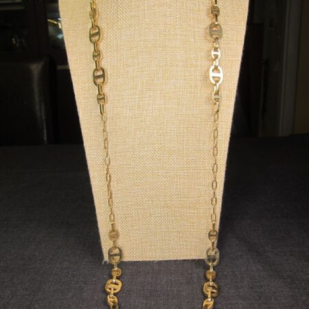 Gorgeous, shiny condition 40" long beautiful chain link necklace Michael Kors!
