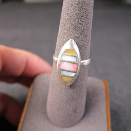 Gorgeous sterling silver and pastel shell inlay football shaped oblong ring 5.25