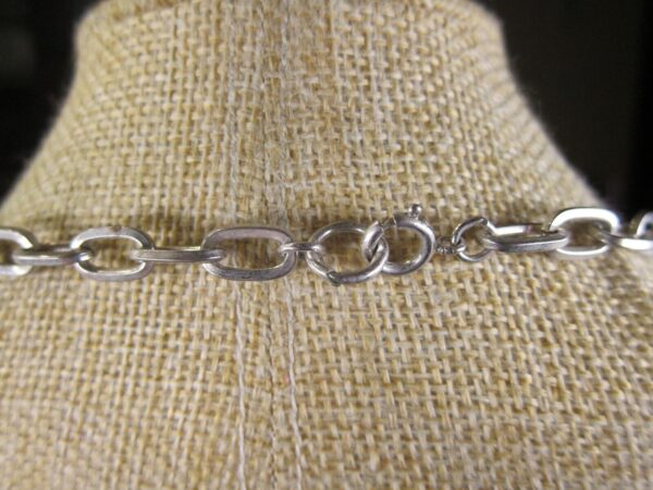 Neat vintage mod cat necklace pendant thick chain by Rafaelian rhinestone eyes - Image 3