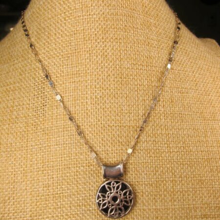 Gorgeous sterling & onyx openwork pendant on 16" 925 chain MJI Italy