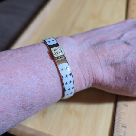Cute Rustic Cuff hinged bangle bracelet silver-tone w/red stars small 6.25"