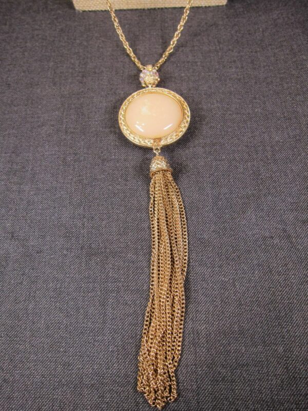 Beautiful reversible Vintage tassel drop necklace gold tone & green/yellow 33" - Image 2