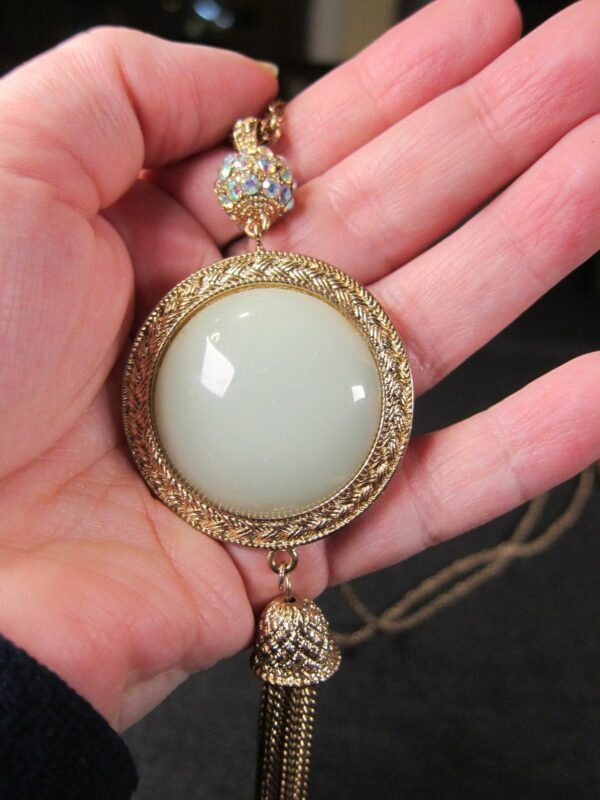 Beautiful reversible Vintage tassel drop necklace gold tone & green/yellow 33" - Image 7