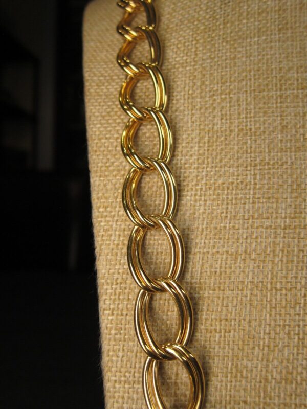 Gorgeous vintage Monet double large link chain necklace gold-tone 28" - Image 2