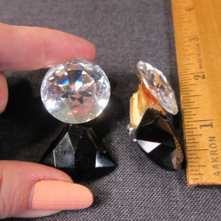 Gorgeous vintage Wendy Gell clear & black big chunky clip-on earrings