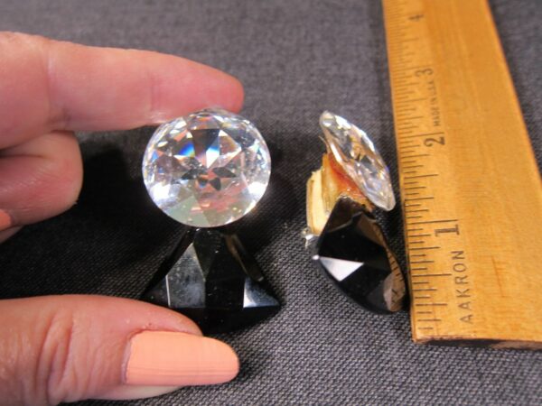 Gorgeous vintage Wendy Gell clear & black big chunky clip-on earrings