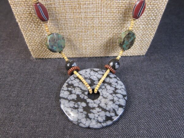 Beautiful 32" long beaded necklace stones large snowflake obsidian pendant - Image 3