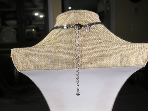 Beautiful Chico's Mixed metals textured gold/silver tone pendant necklace 16-20" - Image 4