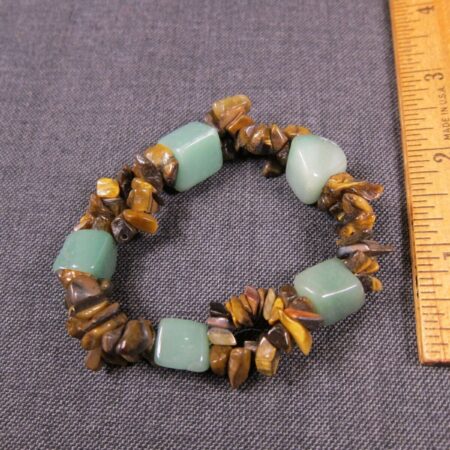 Beautiful large green jadeite bead & tiger's eye chip stretch bracelet one size