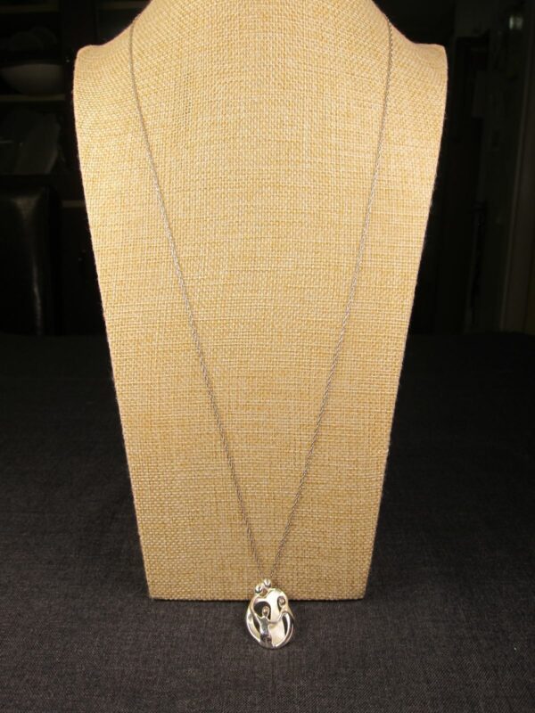 Gorgeous sterling silver 7.7g mother father children family pendant 30" necklace - Image 2