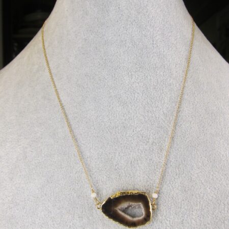 Gorgeous Luna Norte gold-tone & geode w/crystals necklace 17-19"