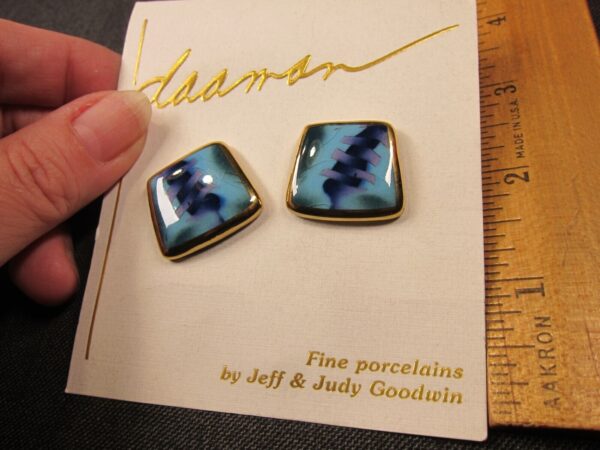 Gorgeous handmade Daaman Jeff & Judy Goodwin porcelain earrings blue gold - Image 4