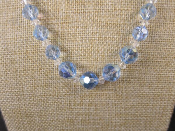 Gorgeous vintage blue & white AB faceted glass graduated bead necklace 925 clasp - Image 3