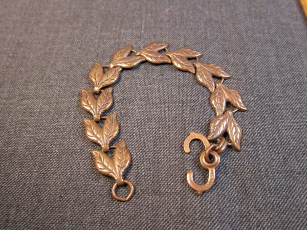Vintage thin solid copper linked leaves tennis bracelet 6.75" long marked