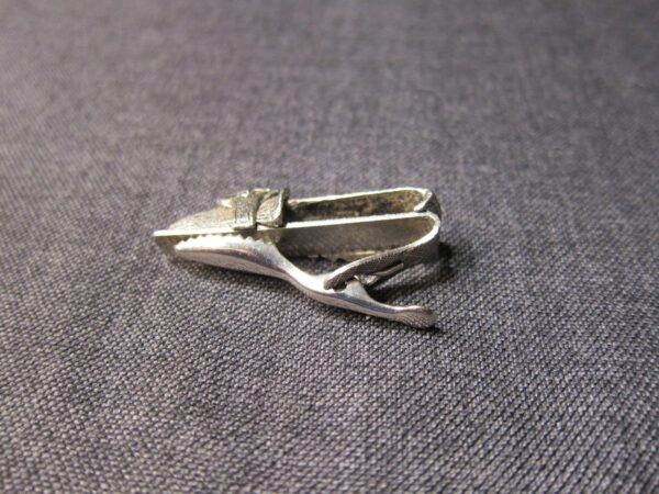 Really Unique Mens dress shoe buckle loafer silver-tone tie clip tack bar - Image 3