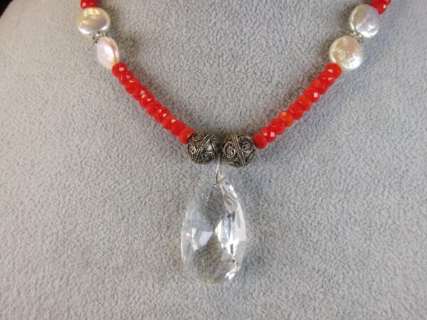 Very pretty 17" red & clear glass bead necklace w/real coin pearls 925 beads - Image 2