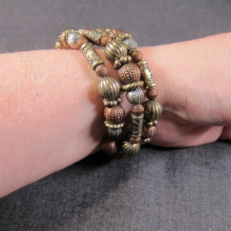 Gorgeous mixed metals copper brass silver tone beaded memory wire bracelet boho