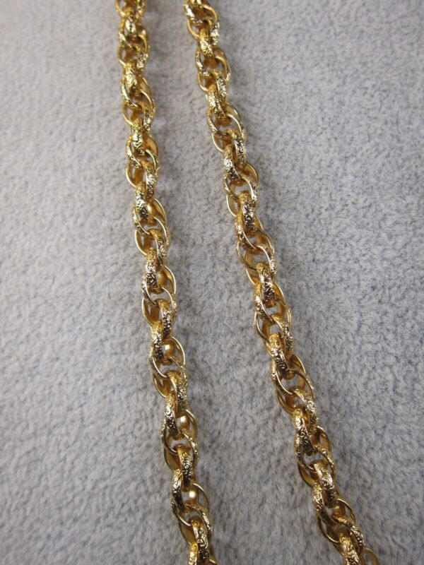 Spectacular vintage 12K GF Napier 60" textured link gold filled chain necklace - Image 4