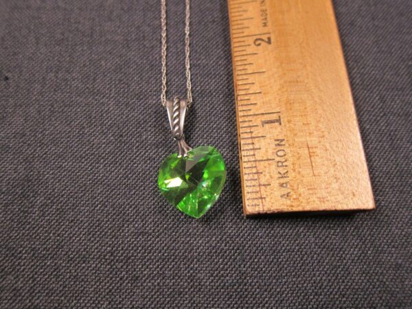 Beautiful lime green AB crystal heart pendant sterling silver 18" necklace - Image 4