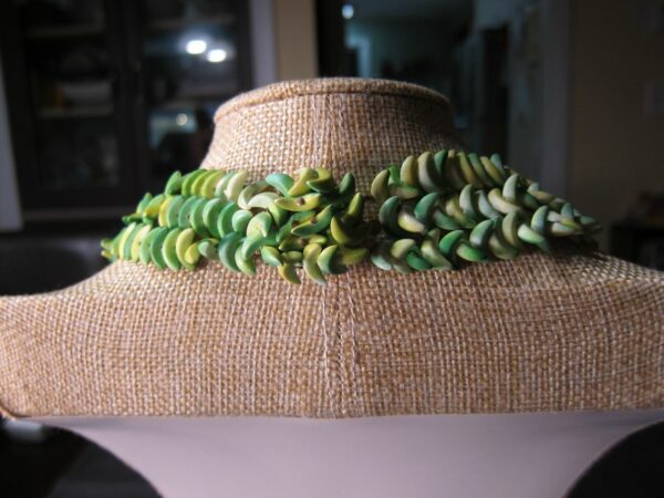 CUTE! Vintage Japan yellow/green banana three strand necklace & clip on earrings - Image 3