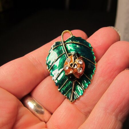 Gorgeous little brooch/pin green enamel leaf with ladybug 3D