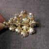 Gorgeous vintage flower cluster lilac? gold tone pin brooch green rhinestones - Image 4