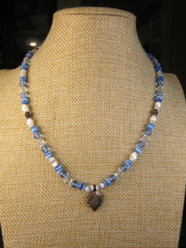 Gorgeous blue white glass beaded necklace w/sterling silver leaf pendant 18" - Image 2