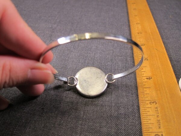 Beautiful millefiori glass cabochon simple silver-tone cuff bracelet - Image 4