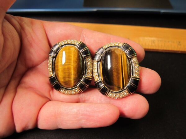 Wow! Gorgeous, rare Ciner large tiger's eye enamel rhinestone clip-on earrings