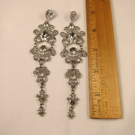 Beautiful 5" long white rhinestone chandelier earrings blingy shiny silver-tone