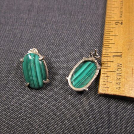Gorgeous sterling silver malachite cabochon earrings 925 w/925 backs 3/4"