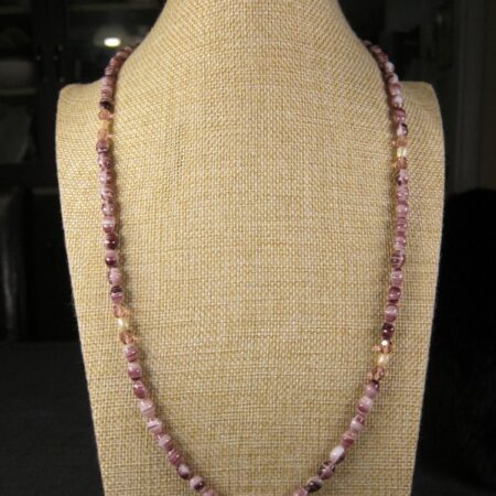 Gorgeous vintage purple white striped swirl glass beaded necklace 25"