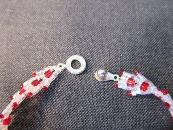 Gorgeous red & white AB crystal glass seed bead woven chevron bracelet - Image 5