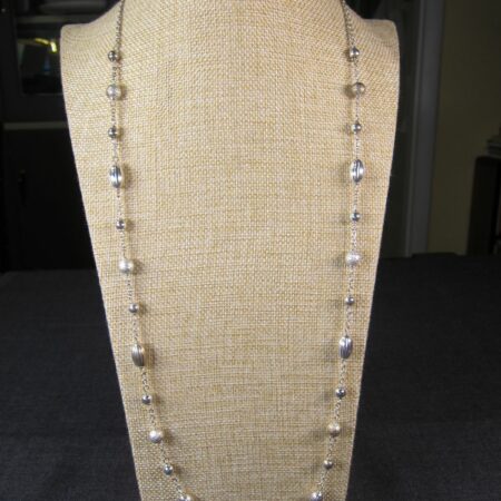 Gorgeous vintage Silver tone 32" Crown Trifari metal bead chain necklace NICE!