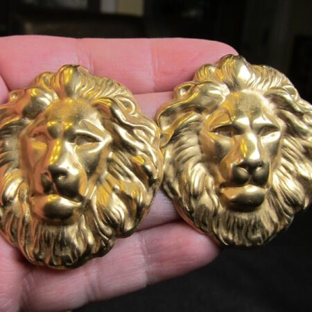 Gorgeous vintage lion's head large pierced earrings thin gold-tone metal