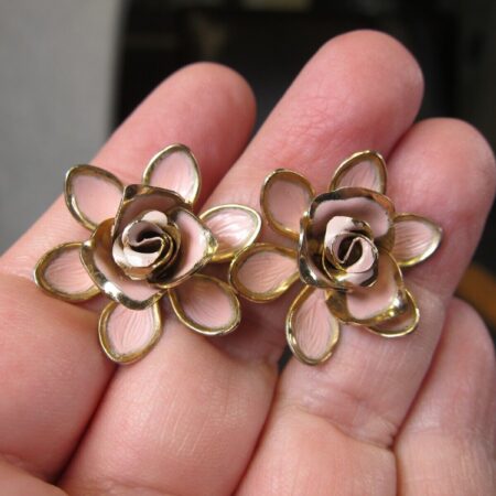 Beautiful vintage Coro gold-tone pink enamel 3D rose clip-on earrings