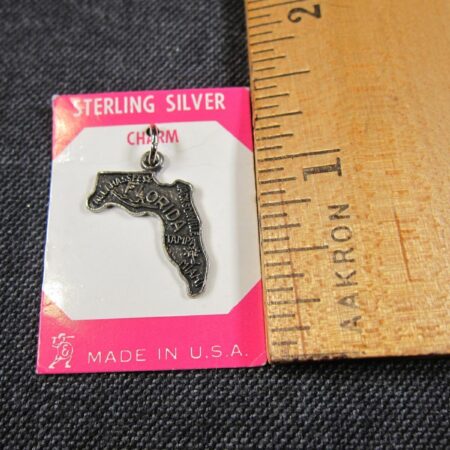 Vintage old New Stock sterling silver Fort brand state charm on card Florida FL