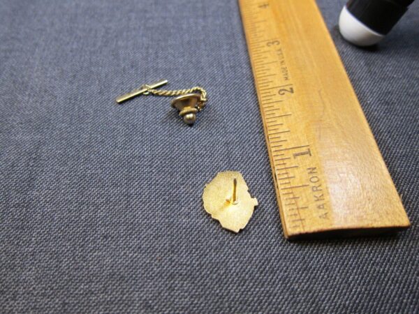 Neat vintage Eager-1 Craftsman lawnmower engine tie tack or pin - Image 5