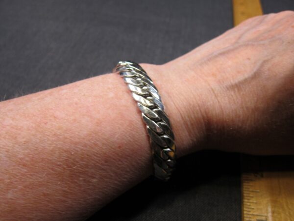 Gorgeous thick silver-tone chain bracelet vintage Coro Pegasus mark! - Image 5