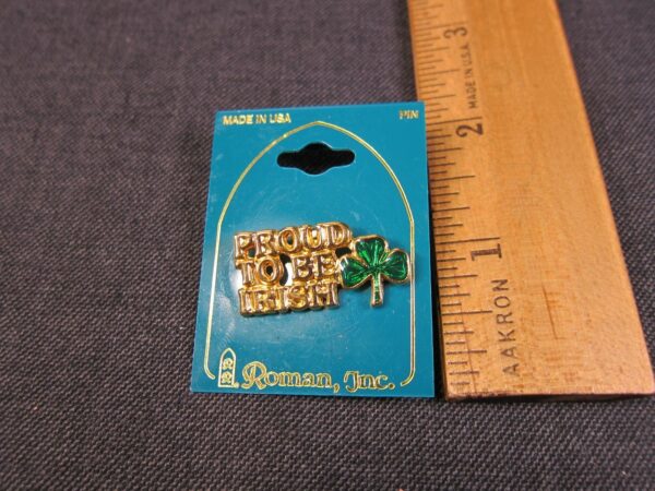 Vintage pin brooch by Roman "Proud to be Irish" shamrock on original card! MINT - Image 2