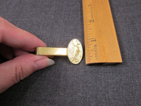 Vintage tie clip pin tack gold-tone with bird in top hat and long tail tux coat - Image 2