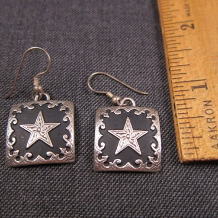 Cute Texas star etched silver-tone & black dangle earrings w/sterling hooks