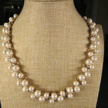 Gorgeous MINT Charter Club faux pearl and rhinestone statement necklace 17"