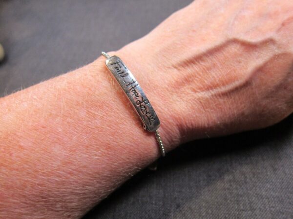 Gorgeous 925 LA sterling silver slide-to-fit bracelet Faith Hope Love - Image 7