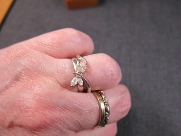 Beautiful little sterling silver butterfly or dragonfly ring size 7 CZ wings CW - Image 6