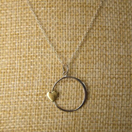 Gorgeous delicate simple sterling silver 18" necklace circle pendant w/heart