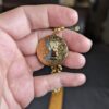 Adorable vintage Peanuts Linus charm bracelet 6.75" gold-tone triple-link - Image 3